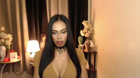 Mistress MikeyAlawi online show from February 10, 6:24 pm