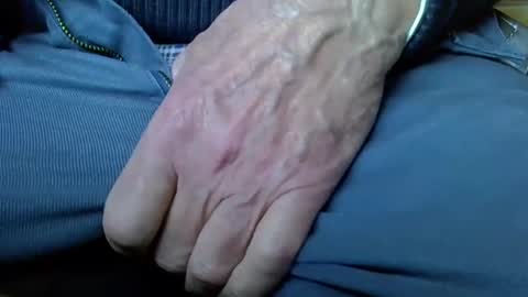 mikeybed online show from December 5, 10:44 am