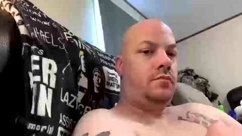 mikeylikesit2222 online show from October 19, 2:40 pm