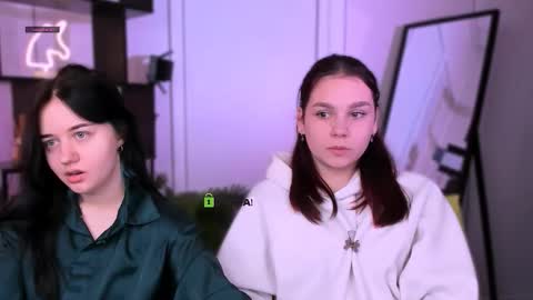 miki_ti online show from February 2, 6:12 am