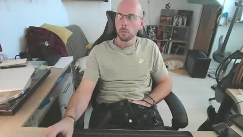 mikmik91 online show from April 7, 3:12 pm