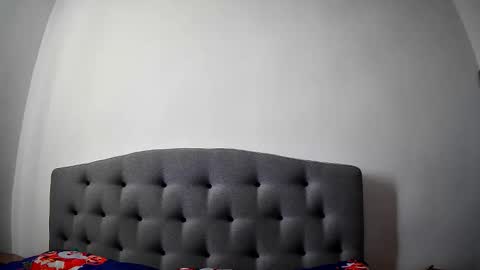 Mikyloveu online show from April 8, 3:23 pm