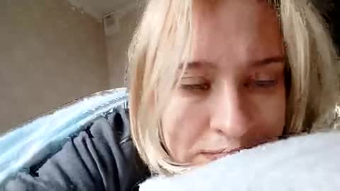 Mila 420 online show from November 18, 9:47 am