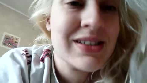 Mila 420 online show from April 4, 12:13 pm