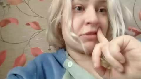 Mila 420 online show from April 15, 8:43 am