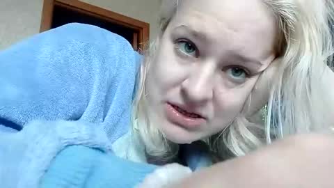 Mila 420 online show from April 18, 5:11 am