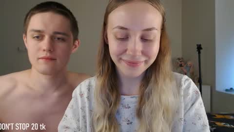 mila_bananaa online show from May 16, 5:59 am