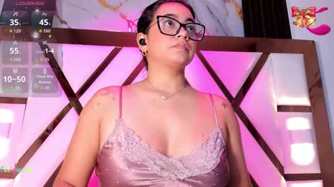 Camila online show from December 16, 6:57 pm