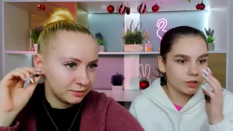 mila_glow online show from January 16, 6:39 am