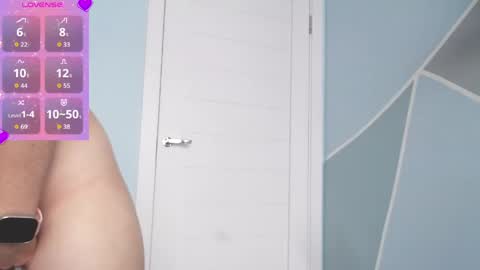 mila_good online show from April 18, 9:57 am