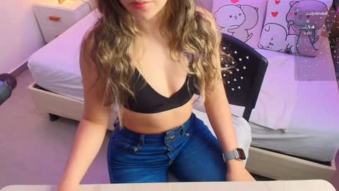 Snapshot of mila_kiitty chatting on January 27, 11:32 am Milena online show from January 27, 11:32 am
