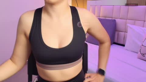 Snapshot of mila_kiitty chatting on January 28, 11:17 am Milena online show from January 28, 11:17 am