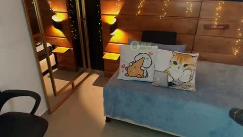 Snapshot of mila_kiitty chatting on September 25, 11:03 am Milena online show from September 25, 11:03 am