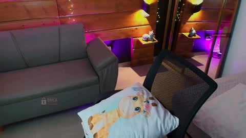 Milena  online show from April 4, 11:18 am