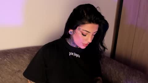     online show from February 3, 12:31 am