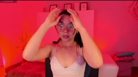Snapshot of mila_shay chatting on February 6, 11:54 am Mila online show from February 6, 11:54 am