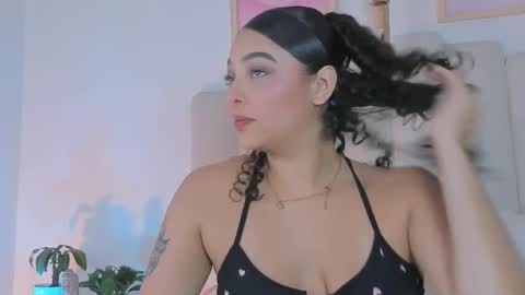 mila_stark333 online show from April 22, 4:15 am