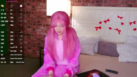 Lisa online show from March 24, 6:35 pm