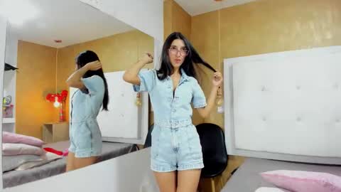          online show from November 28, 10:34 pm