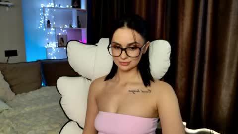 Mila online show from May 21, 2:02 pm