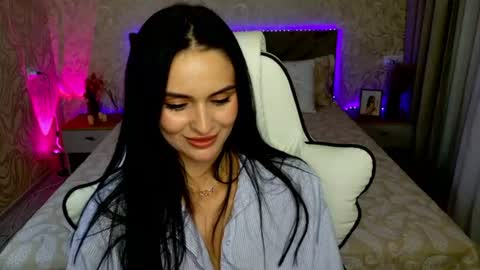 Snapshot of milaasweety chatting on July 3, 8:15 pm Mila online show from July 3, 8:15 pm