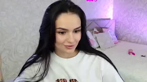 Snapshot of milaasweety chatting on July 23, 1:20 pm Mila online show from July 23, 1:20 pm