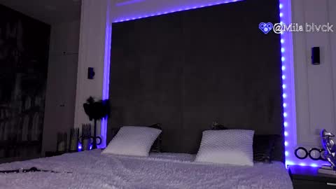 Snapshot of miladenver chatting on February 23, 11:44 am Mila online show from February 23, 11:44 am