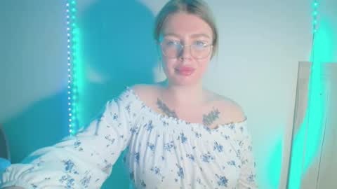 MilanaQueen 22 online show from February 8, 12:25 am