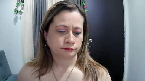 milagros_latin online show from October 21, 5:46 pm