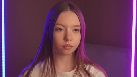 Mila online show from February 10, 1:26 pm