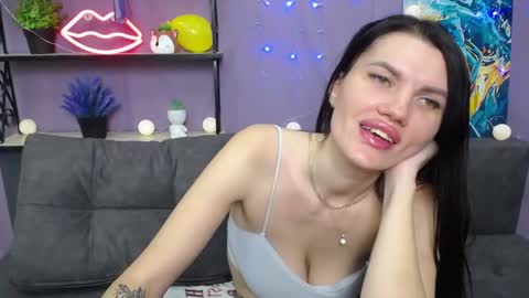 Snapshot of milaloona chatting on January 30, 1:21 pm Milaloona online show from January 30, 1:21 pm