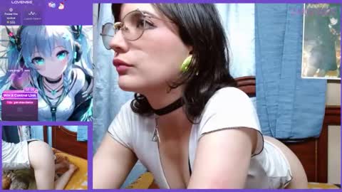 Mila-Lunala online show from February 26, 5:09 am