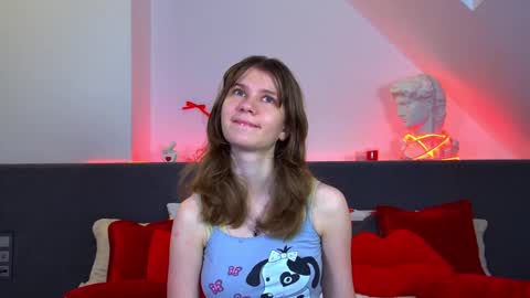 Mila online show from March 4, 6:25 pm