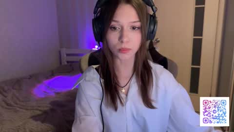 milamiuu online show from February 4, 4:24 pm