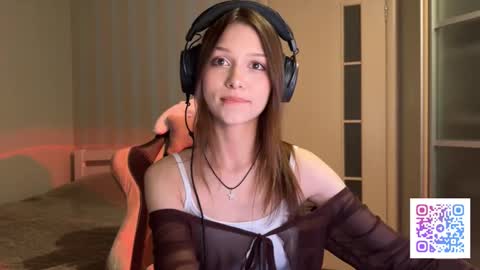 milamiuu online show from February 19, 4:14 pm