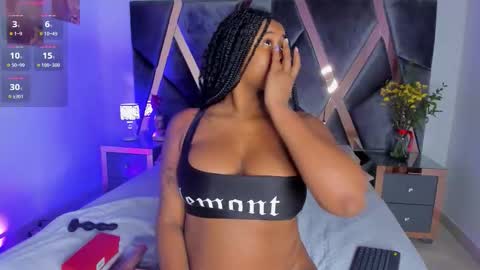 Snapshot of milan_ebony chatting on February 26, 11:53 am Milan online show from February 26, 11:53 am
