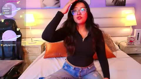 Snapshot of milan_sweetie chatting on May 26, 9:55 pm milan_sweetie online show from May 26, 9:55 pm