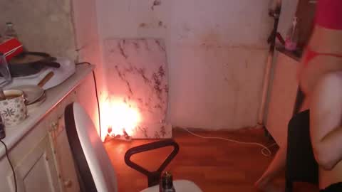 Snapshot of milana_sexwife chatting on November 1, 8:33 pm Dan and Milana online show from November 1, 8:33 pm