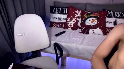 Snapshot of milana_sexwife chatting on December 15, 4:55 pm Dan and Milana online show from December 15, 4:55 pm