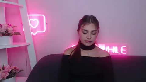 milanaangelas online show from January 31, 5:51 am