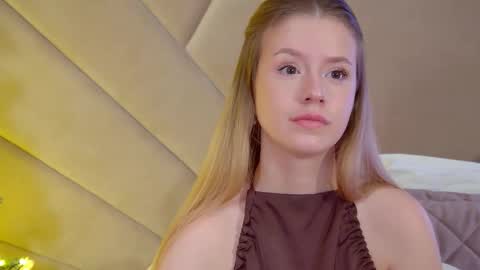 Snapshot of milanabalmain chatting on December 23, 5:27 am MilanaBalmain online show from December 23, 5:27 am