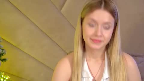 Snapshot of milanabalmain chatting on January 14, 4:12 pm MilanaBalmain online show from January 14, 4:12 pm