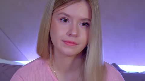 Snapshot of milanabalmain chatting on February 3, 4:43 am MilanaBalmain online show from February 3, 4:43 am