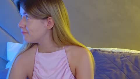 MilanaBalmain online show from June 28, 4:18 am