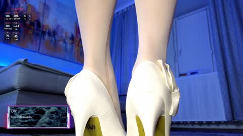 Snapshot of milanapure chatting on December 6, 4:36 am analiMilana online show from December 6, 4:36 am