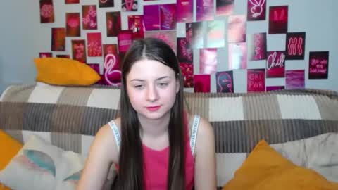 milanaroz online show from February 11, 8:58 am