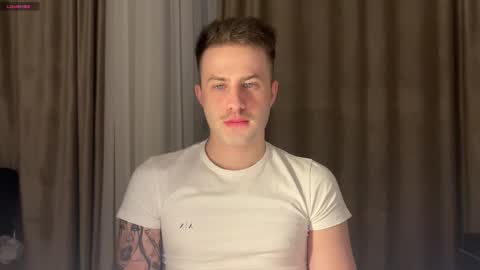 milanasugar online show from November 25, 4:51 pm