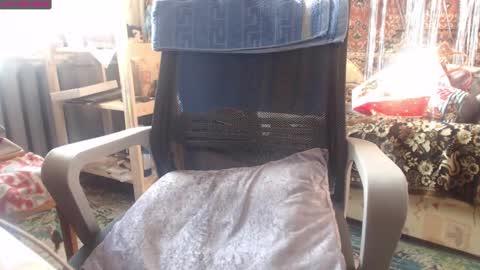 Snapshot of milanasvethoney chatting on January 12, 10:23 am Luna-- link in bio online show from January 12, 10:23 am