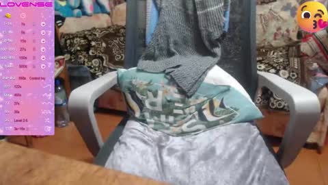 Snapshot of milanasvethoney chatting on November 5, 5:57 pm Luna-- link in bio online show from November 5, 5:57 pm