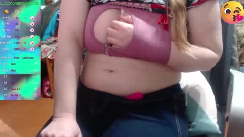 Snapshot of milanasvethoney chatting on November 13, 6:07 pm Luna-- link in bio online show from November 13, 6:07 pm